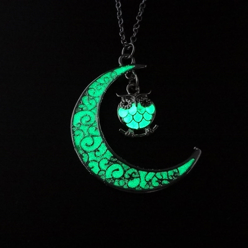 Luminous Glow Pendant Necklace – Silver Plated